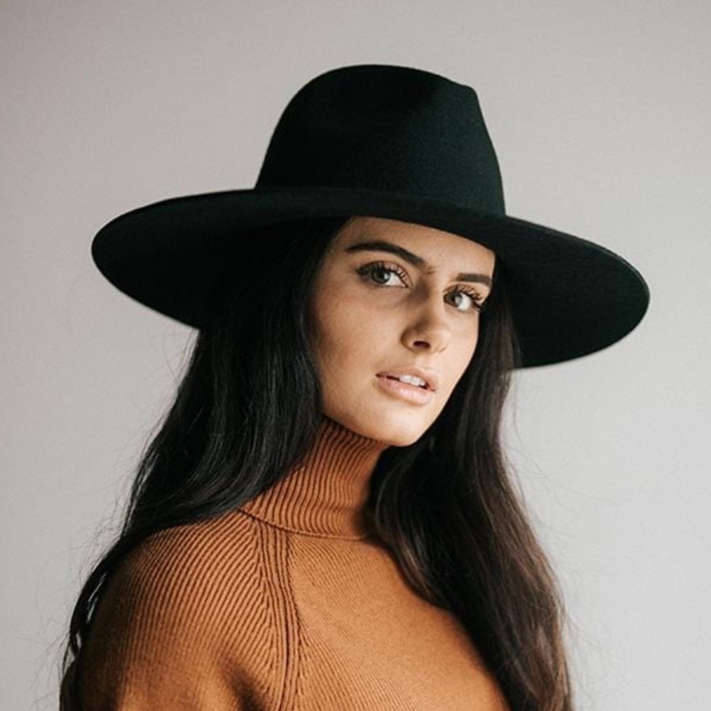 Gigi pip Black Scottie wide brim